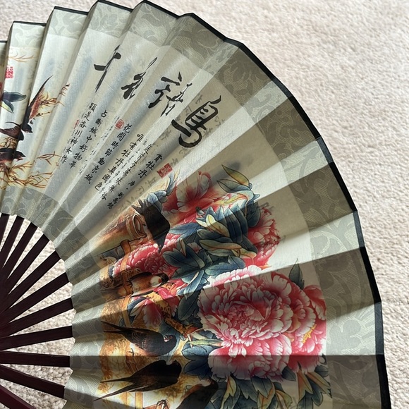 Decorative Chinese Fan Floral & Bird Design - Picture 4 of 12